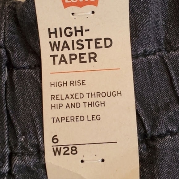 LEVI'S HIGH WAISTED TAPER - Picture 4 of 6